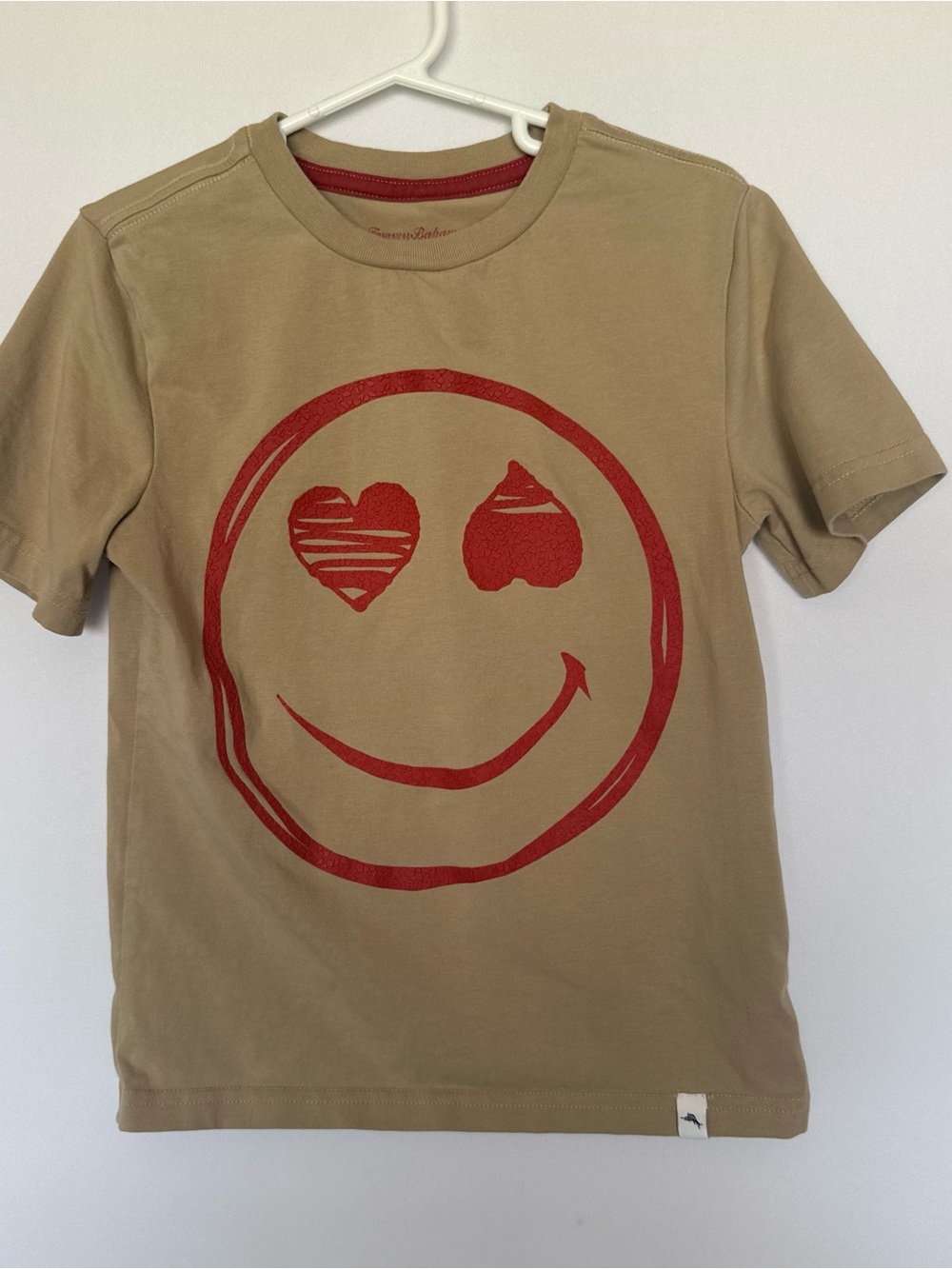 Tommy Bahama Kids S 5/6 Tan Cotton Tee with Red Heart-Eyes Smiley Graphic